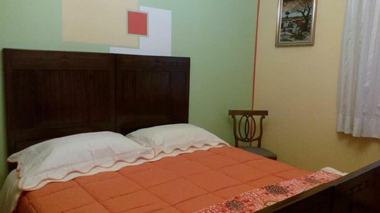 Appartamento Benvenuti A Casa Incerpi Montecatini-Terme Esterno foto